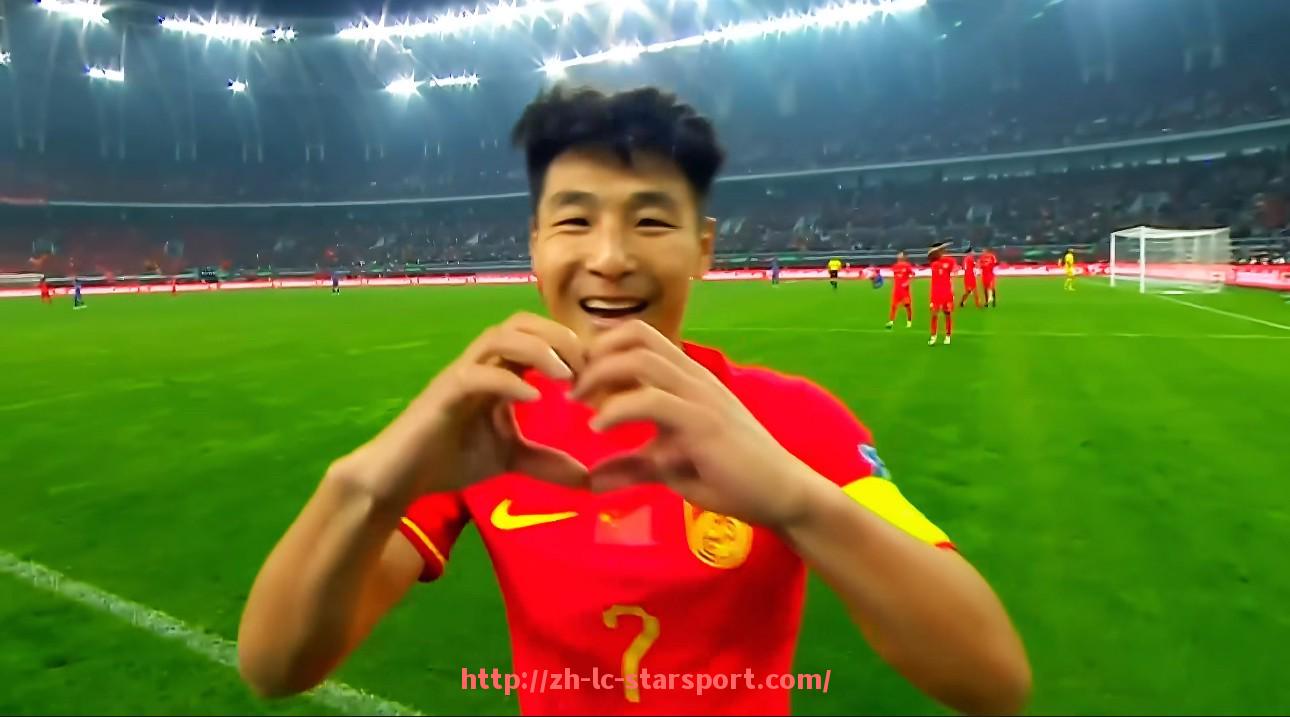 星空体育app-世俱杯官方吉祥物设计演变历程与形象变化解析