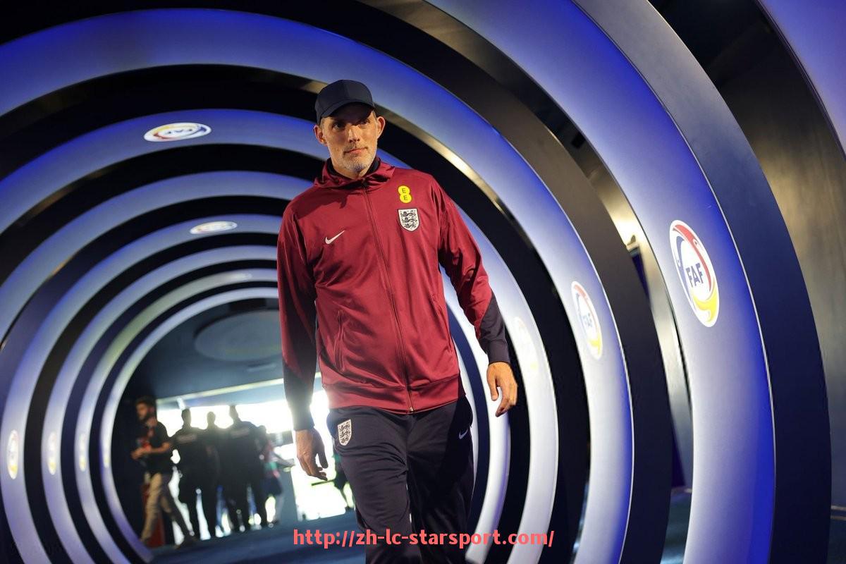 星空体育app-世俱杯球员护具佩戴方式图示教程及便捷性提升