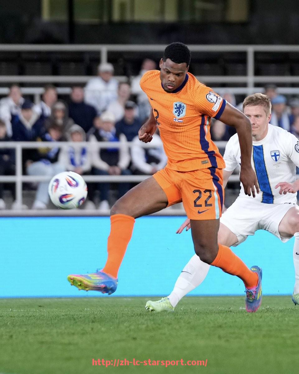 星空体育app-世俱杯比赛暂停信号识别标准及裁判响应流程解析